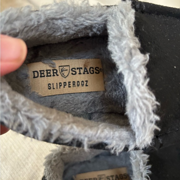 Kids Deer Stags Black Slippers with Plush Gray Lining. - Picture 6 of 7